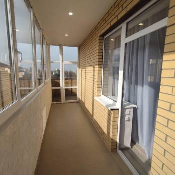 Продается 1-комнатная квартира, 63 м²