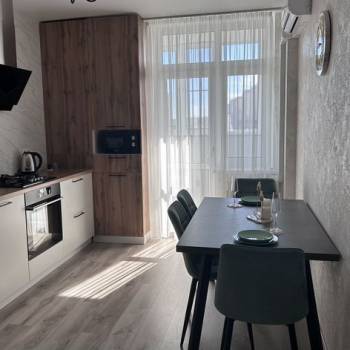 Продается 1-комнатная квартира, 41 м²