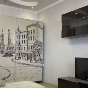 Продается 1-комнатная квартира, 45 м²