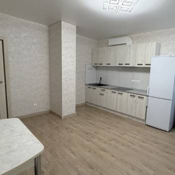 Сдается 1-комнатная квартира, 40,6 м²