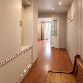 Продается 1-комнатная квартира, 44 м²