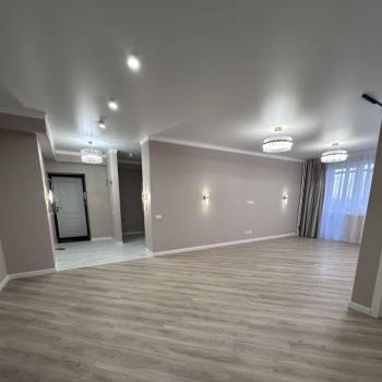 Продается 3-х комнатная квартира, 102 м²