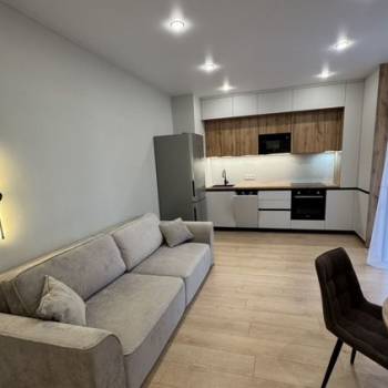 Сдается 1-комнатная квартира, 52,1 м²