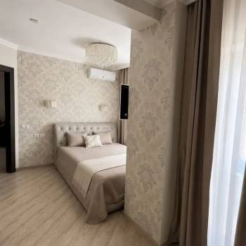 Продается 1-комнатная квартира, 65,9 м²