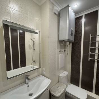 Продается 1-комнатная квартира, 65,9 м²