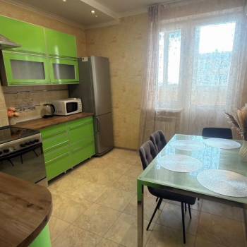 Сдается 1-комнатная квартира, 40 м²