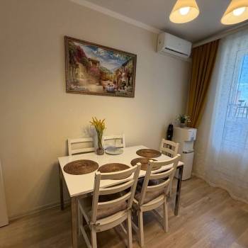 Продается 2-х комнатная квартира, 57 м²