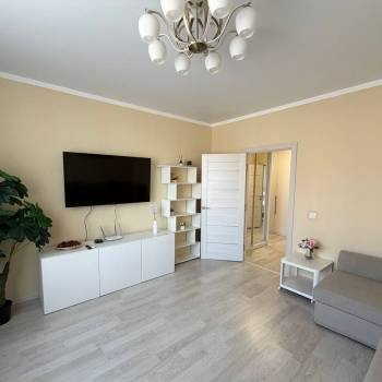 Продается 2-х комнатная квартира, 57 м²