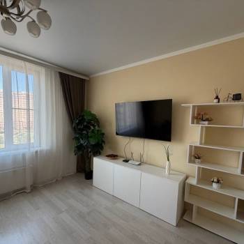 Продается 2-х комнатная квартира, 57 м²