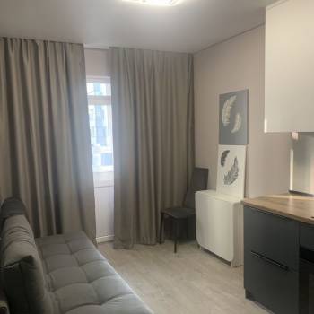 Продается 1-комнатная квартира, 38 м²