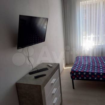 Сдается 1-комнатная квартира, 42 м²