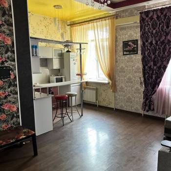 Продается 1-комнатная квартира, 32 м²