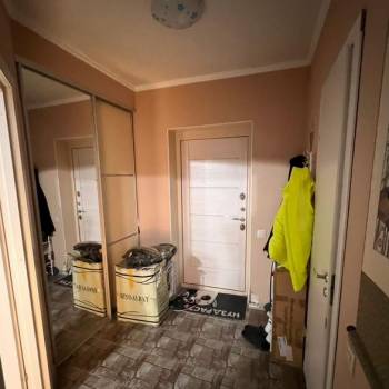 Продается 1-комнатная квартира, 41,7 м²