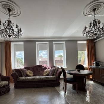 Продается 2-х комнатная квартира, 80,7 м²