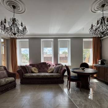 Продается 2-х комнатная квартира, 80,7 м²