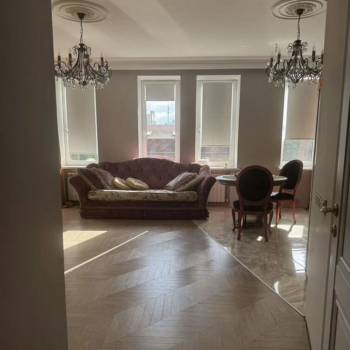 Продается 2-х комнатная квартира, 80,7 м²