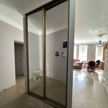 Продается 2-х комнатная квартира, 80,7 м²