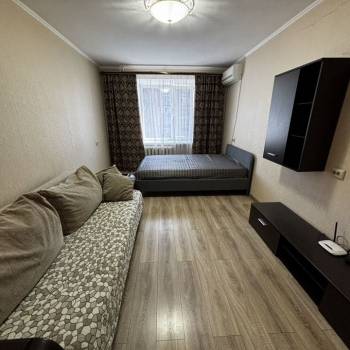 Сдается 1-комнатная квартира, 37 м²