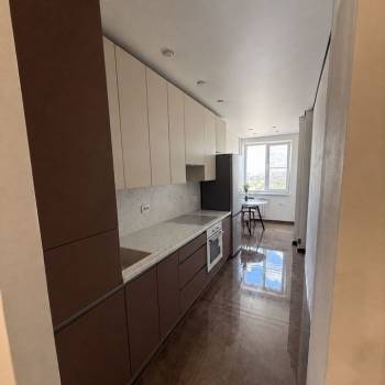 Продается 1-комнатная квартира, 40 м²