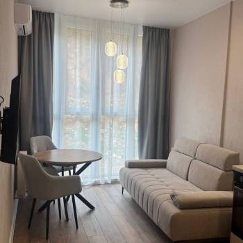 Продается 1-комнатная квартира, 38 м²