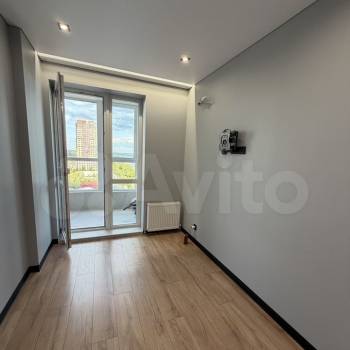 Продается 1-комнатная квартира, 44 м²