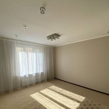 Продается 2-х комнатная квартира, 57 м²