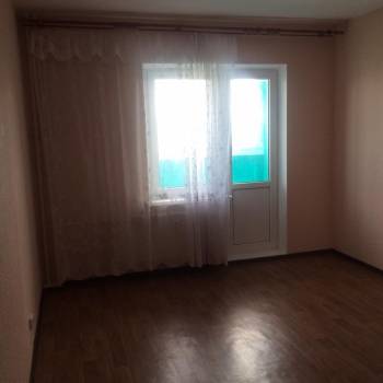 Сдается 2-х комнатная квартира, 65 м²