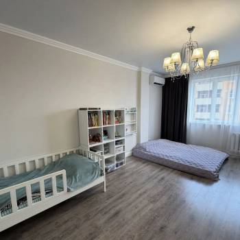 Продается 1-комнатная квартира, 47,8 м²