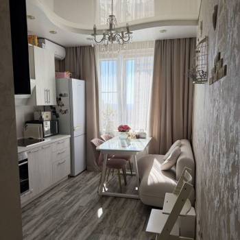 Продается 2-х комнатная квартира, 420 м²