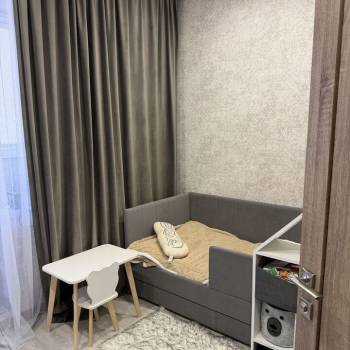 Продается 2-х комнатная квартира, 420 м²