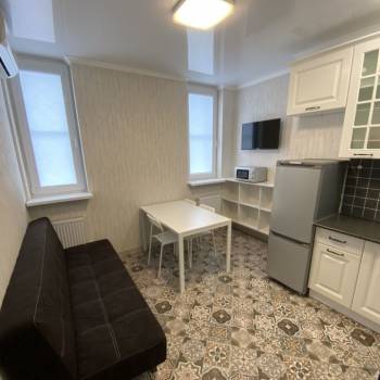 Сдается 1-комнатная квартира, 43 м²