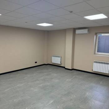 Продается Нежилое помещение, 300 м²
