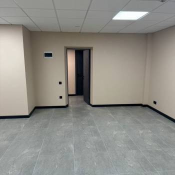 Продается Нежилое помещение, 300 м²