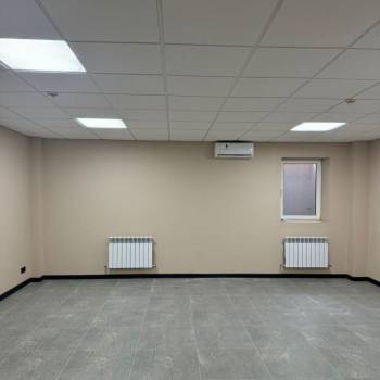 Продается Нежилое помещение, 300 м²