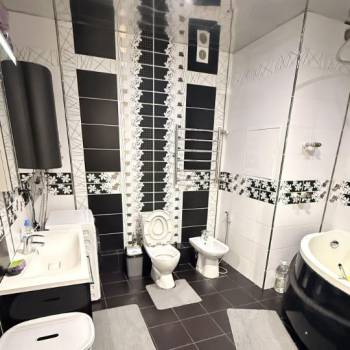 Сдается 2-х комнатная квартира, 66 м²