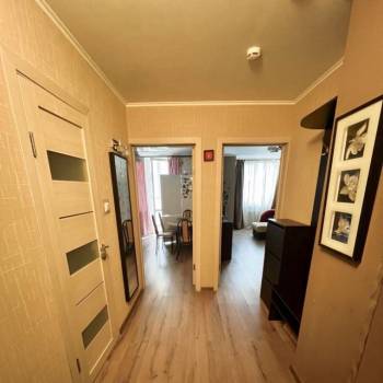 Сдается 1-комнатная квартира, 42 м²