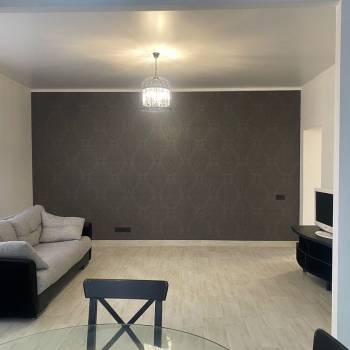 Сдается Многокомнатная квартира, 98 м²