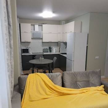 Продается 1-комнатная квартира, 40 м²