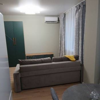 Продается 1-комнатная квартира, 40 м²