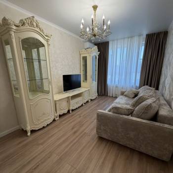 Сдается 2-х комнатная квартира, 65 м²