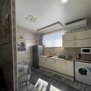 Сдается Многокомнатная квартира, 60 м²