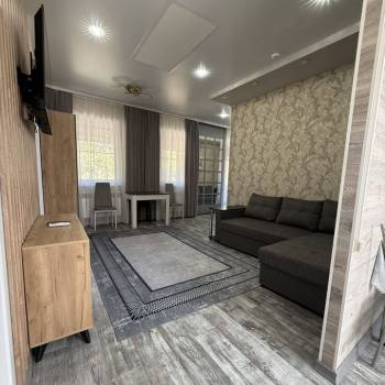 Сдается Многокомнатная квартира, 60 м²