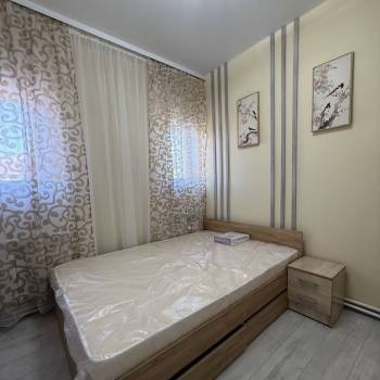 Сдается Многокомнатная квартира, 60 м²
