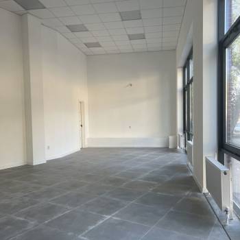 Сдается Нежилое помещение, 230 м²