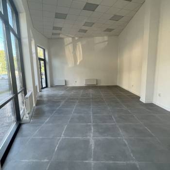 Сдается Нежилое помещение, 230 м²