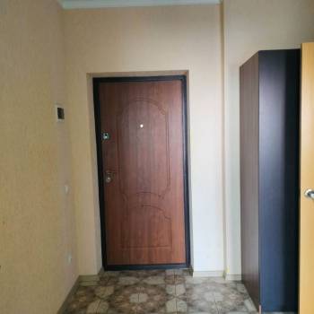 Продается 1-комнатная квартира, 42 м²