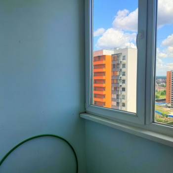 Продается 1-комнатная квартира, 42 м²