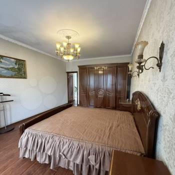 Продается Дом, 180 м²