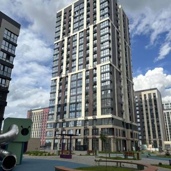 Продается 1-комнатная квартира, 40,6 м²