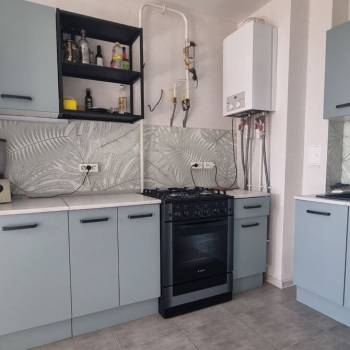Продается 1-комнатная квартира, 43 м²